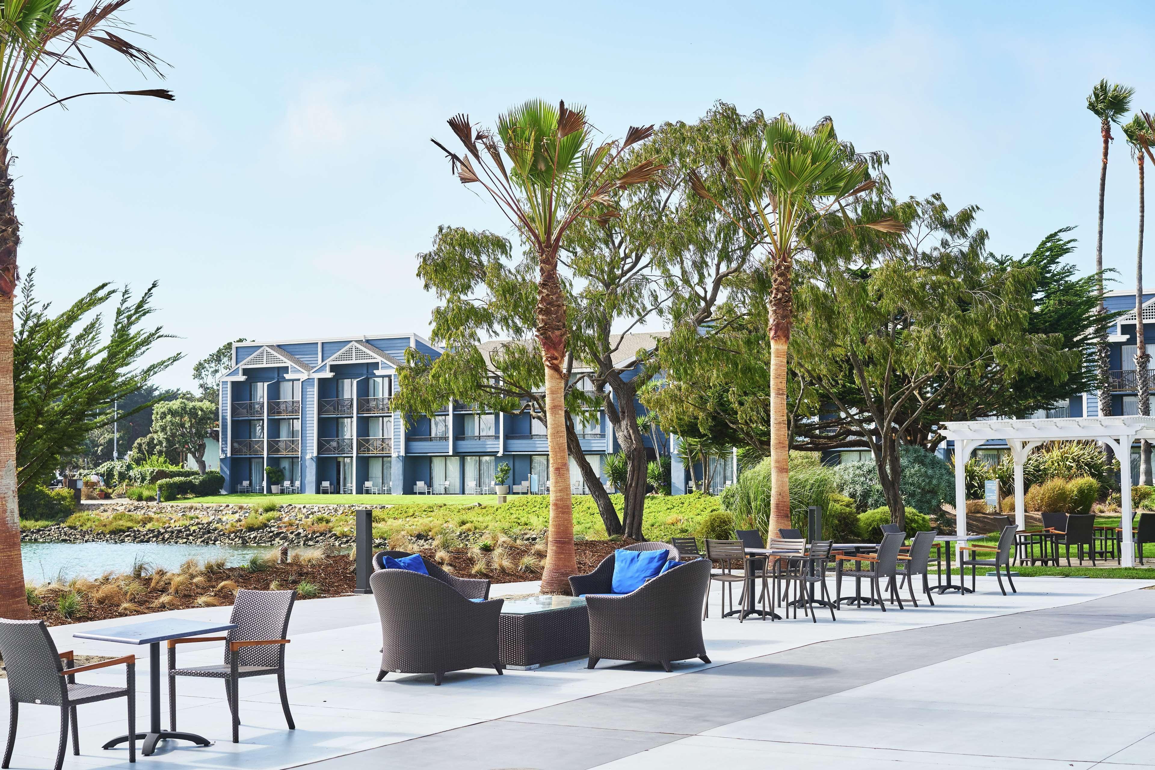 Doubletree By Hilton Hotel Berkeley Marina מראה חיצוני תמונה